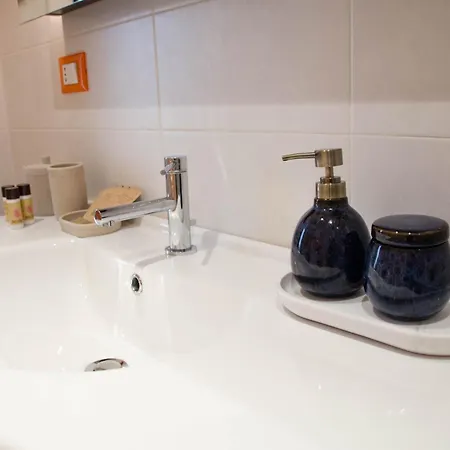 Orange Please - * Trieste